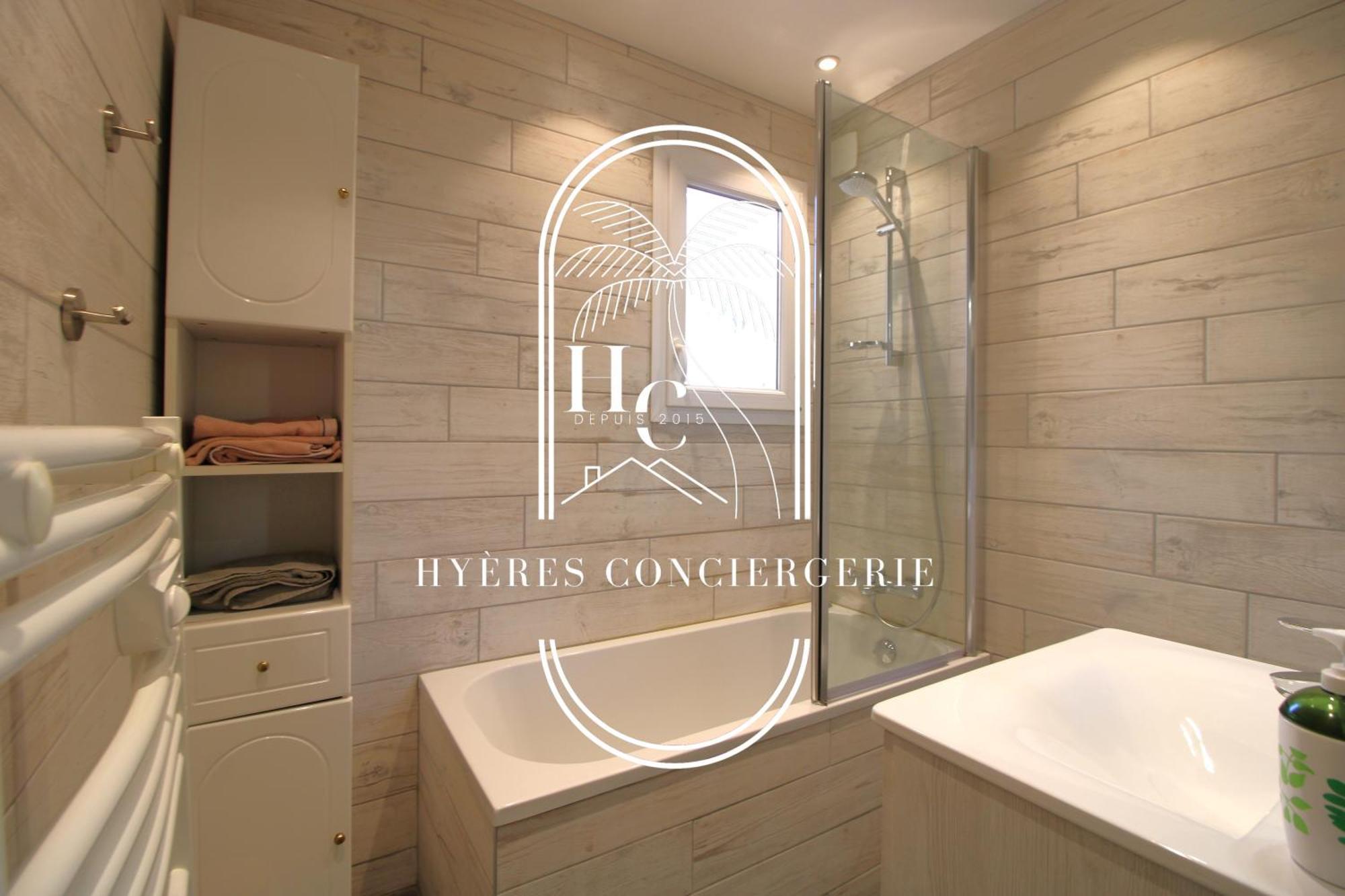 Duplex Au Coeur Du Port D'Hyeres- Plages Parking By Hc 외부 사진